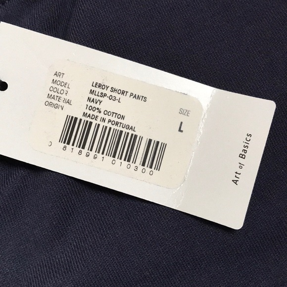 Etiquette - Picture 4 of 14